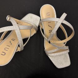 Unisa Heels