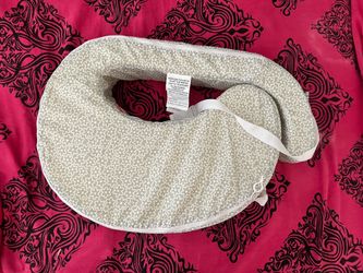 Feeding pillow