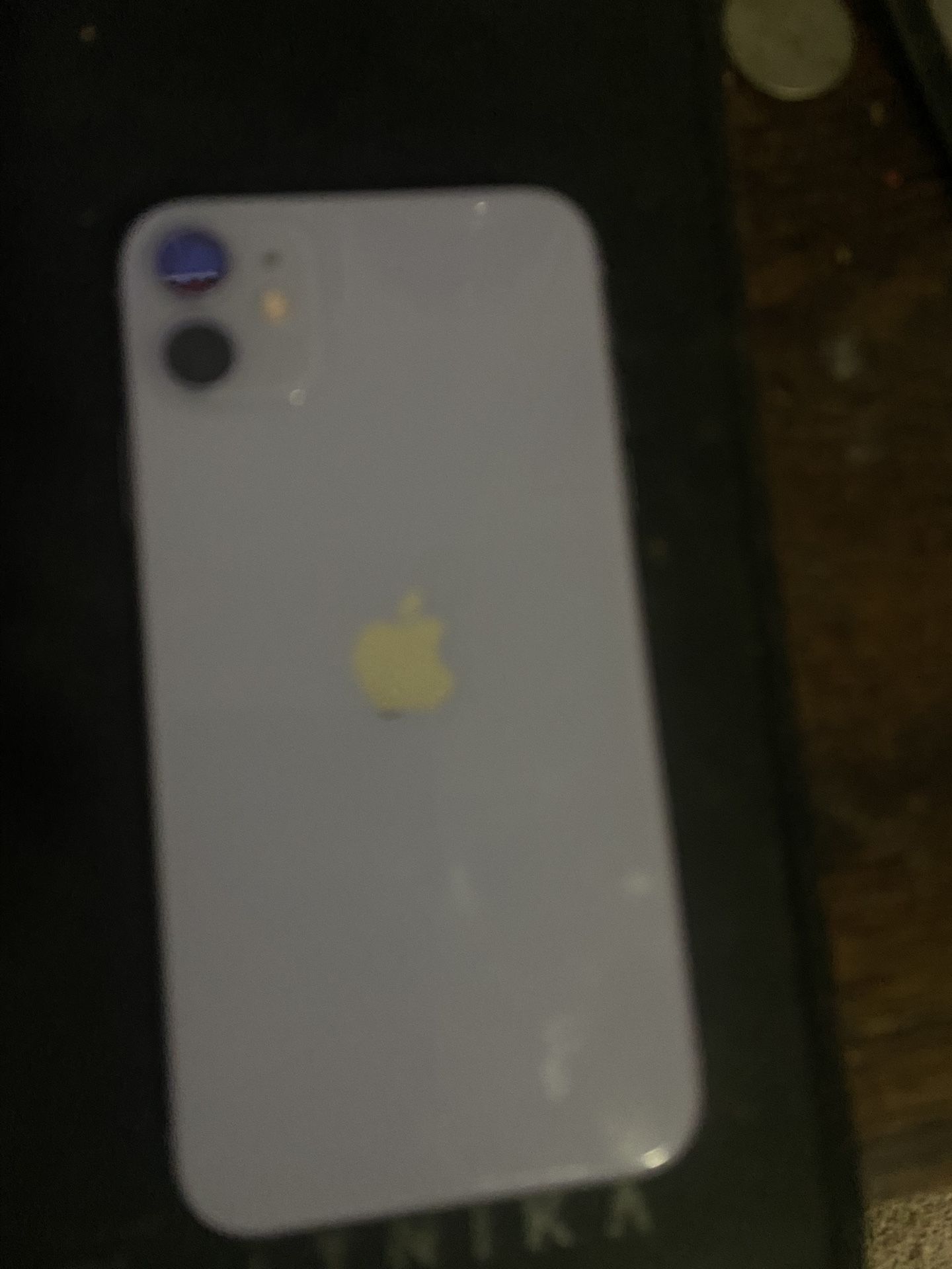 iPhone 11 Sim Unlocked (READ DESCRIPTION)