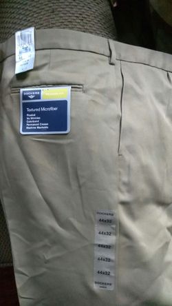 New dockers pants 44x32