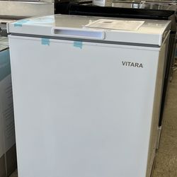 New 5.cu. Chest Freezer 