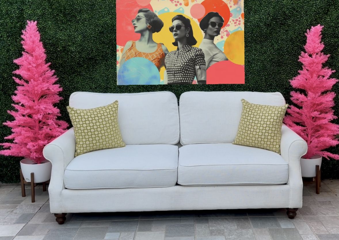 (Free Delivery đźšš) White Klaussner Couch