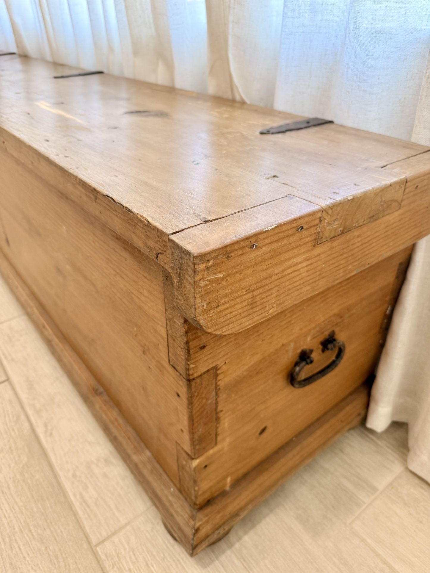 Solid Wood Rustic Storage Chest / Blanket Trunk