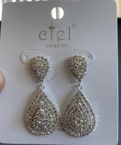 Costume rhinestone earrings lead and nickel safe