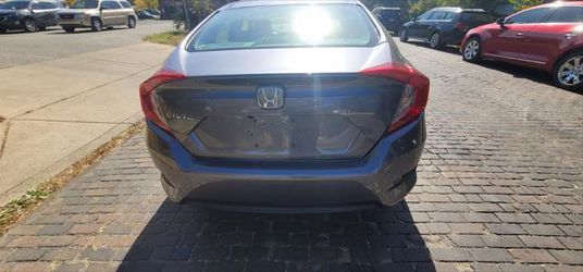 2018 Honda Civic Sedan Thumbnail