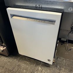 KITCHEN AID WHITE DISHWASHER 