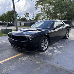 2020 DODGE CHALLENGER SXT