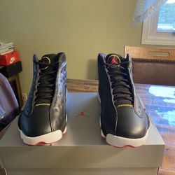 AIR JORDAN 13 PLAYOFFS SIZE 10.5