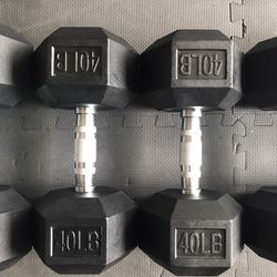 New Rubber Coated Hex Dumbbells 💪 (2x40Lbs) for $65 Firm on Price.