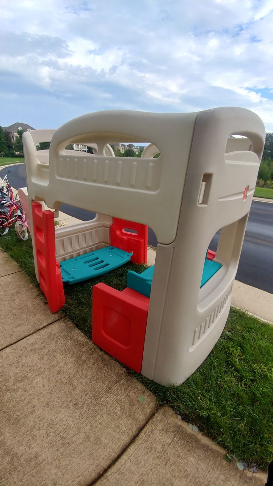 Step 2 Twin Bunk Bed