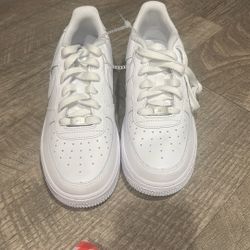 Nike Air Force 1 Size 7Y