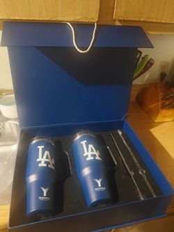 2 New Dodgers Tumblers in carrying case.