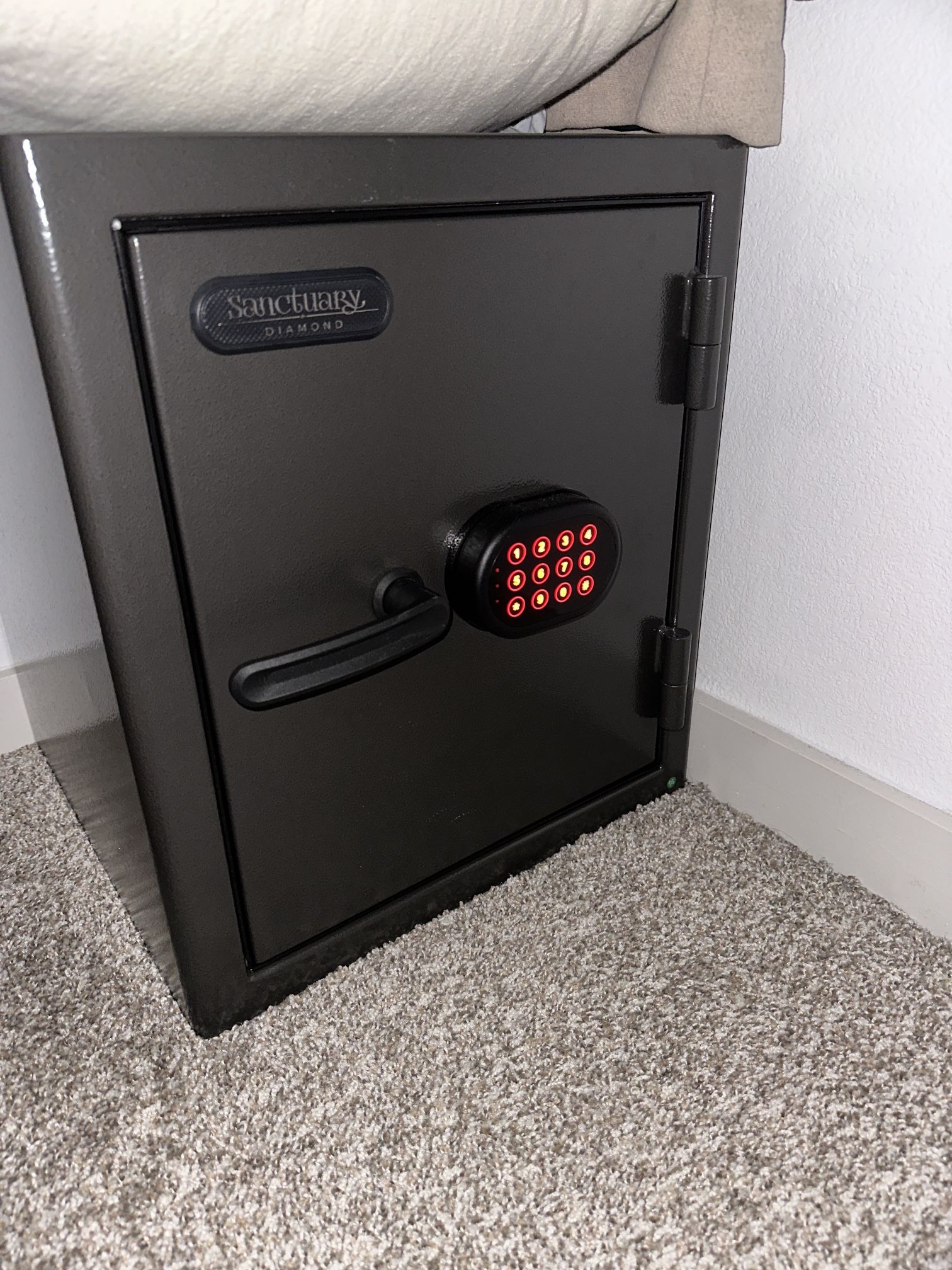 SANCTUARY DIAMOND SAFE 2.28CU.FT