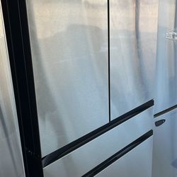 💥Great Saving💥 Bespoke 4-Door French Door Refrigerator (29 cu. ft.) with Beverage Center