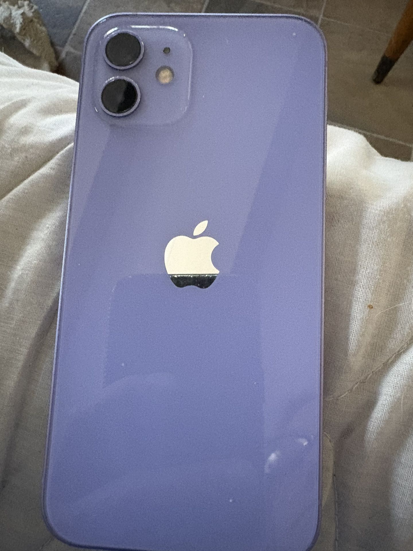 I Phone 12