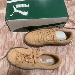 Girls Rustic Pink Brand New Pumas 