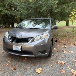 2016 Toyota Sienna