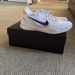 Kobe 8 Home
