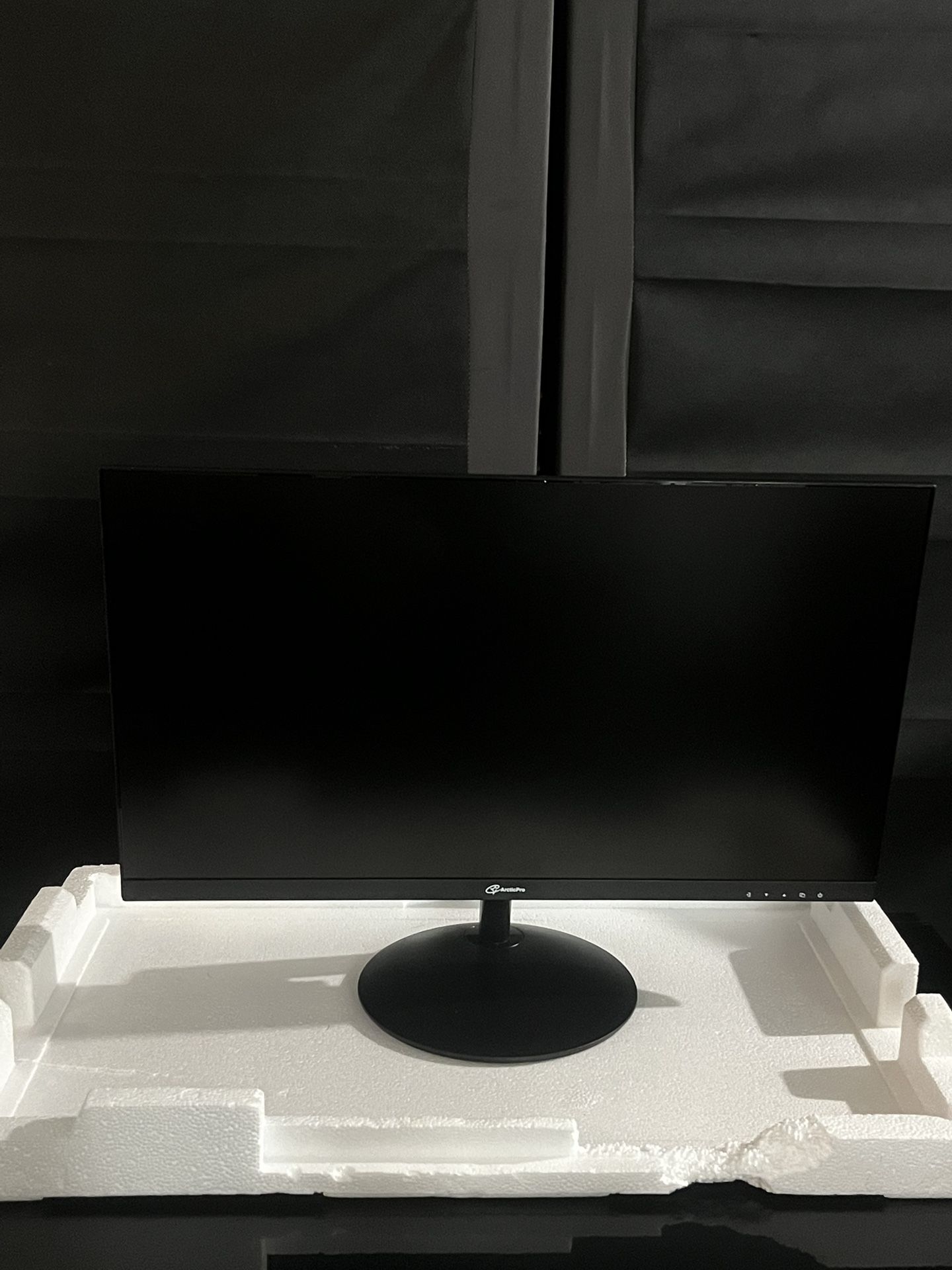 22” Arctic Pro Monitor