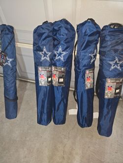 Dallas Cowboys 4 fold up chairs new and 1 fold up table selling all together