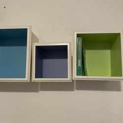 Shelves Cubes