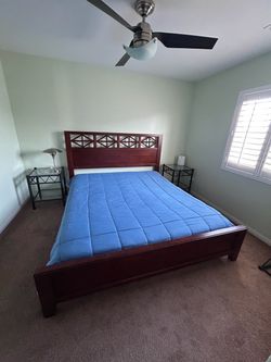 King Furniture with mattress (like new)