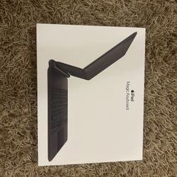 Apple Magic Keyboard for 11" iPad Pro (1st, 2nd, 3rd Gen)
