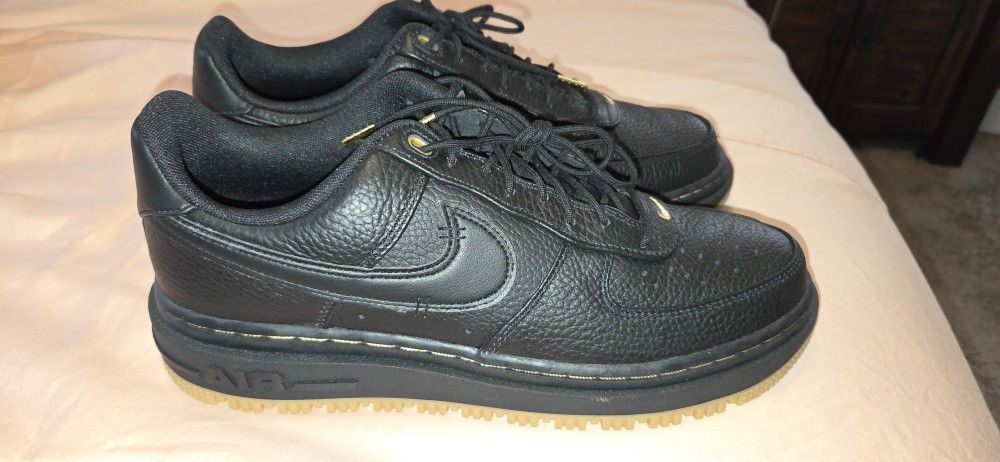 Nike Air Force Luxe 1