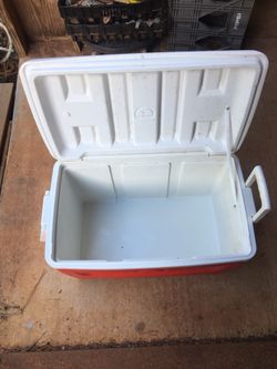 Igloo cooler