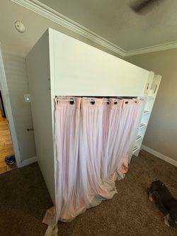 LOFT BED