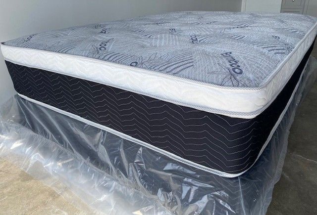 Full Euro Pillow Top!•••