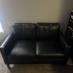 Loveseat 