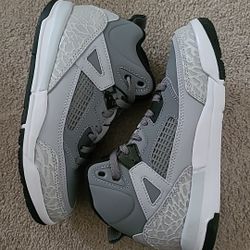 Jordan Spizike Size 1 Youth & 13c & 13.5c