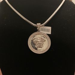 Solid Silver Medusa Pendant With Chain!