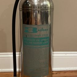 Vintage 1969 WP-41 2.5 Gallon Water Fire Extinguisher