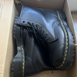 Dr.Martins Leather Boots