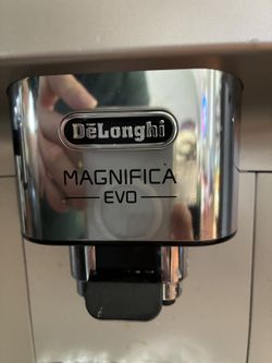 De'Longhi Magnifica Evo Espresso Machine, Manual Milk Frother, Silver