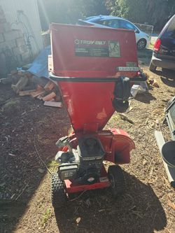 Chipper/shredder PICK UP ONLY
