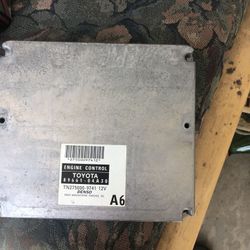 2005 Toyota 4.0L Engine Computer 