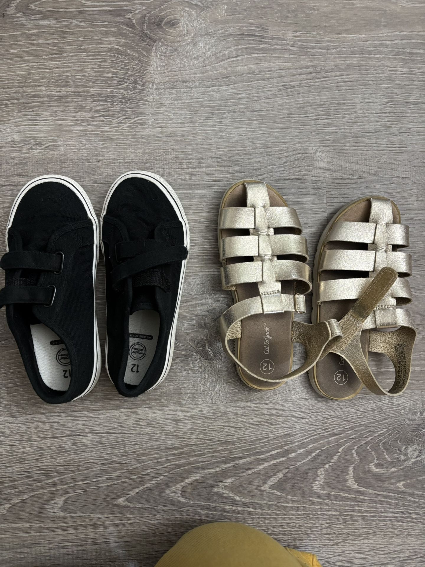 Kid Shoes Size 12