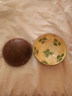 New handmade coconut shell serving bowls
