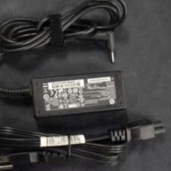 Genuine HP HSTNN-CA18 19.5V 2.05A 40W AC Adapter Charger 580402-002