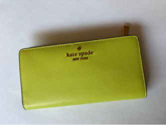 Kate Spade New York Slim Bifold Wallet