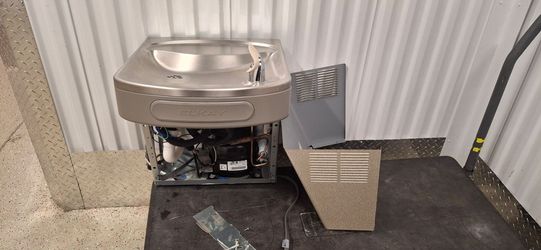 Wall Mounted Drinking Fountain
