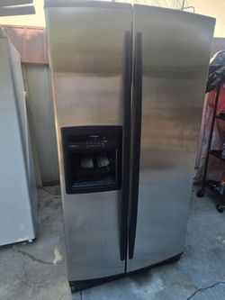 Wirlpool Refrigerator