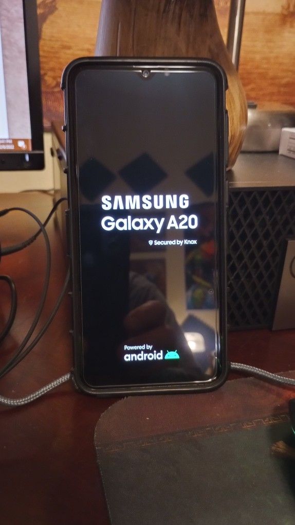 Samsung Galaxy A20 Unlocked With Case