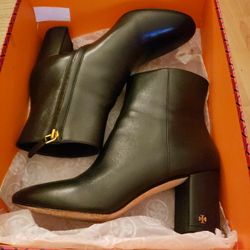 Tory Burch Boots