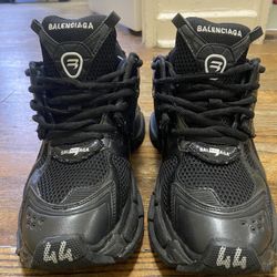 Balenciaga RUNNER Size 10 