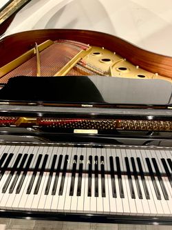 1992 Yamaha G1 Baby Grand Piano