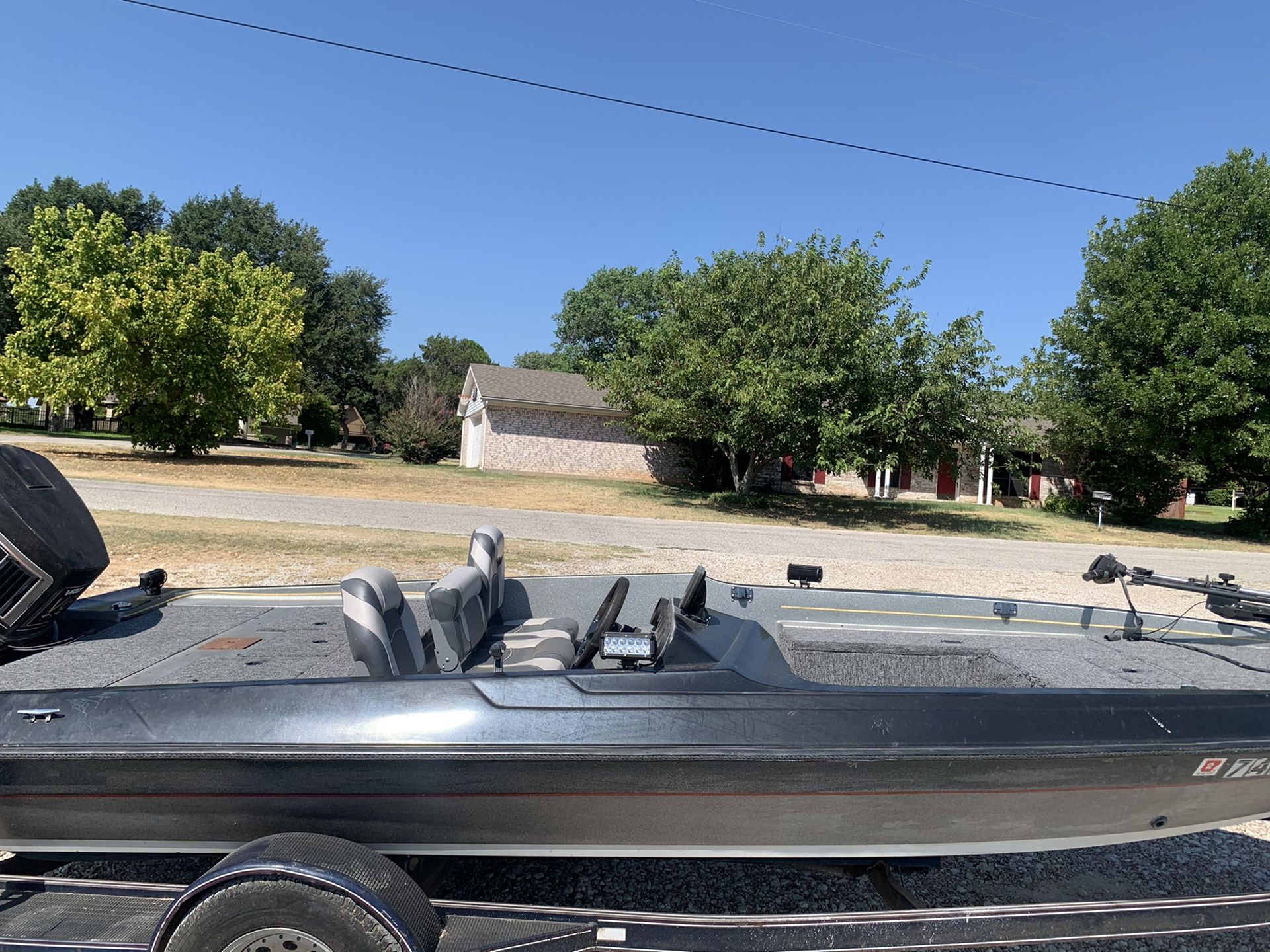 Huge 21 ft 1989 Javelin Bass Boat! for Sale in Dallas, TX OfferUp